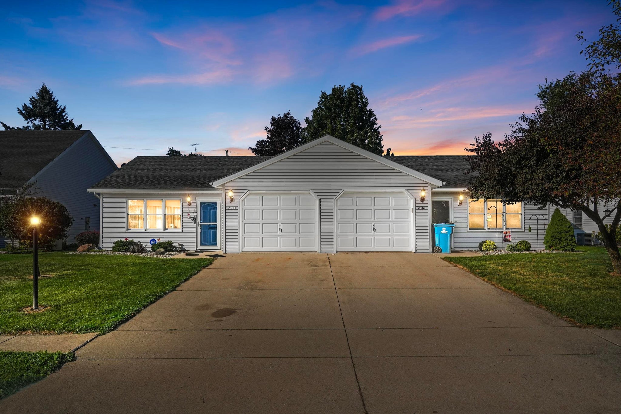 810 Apple Hill Way